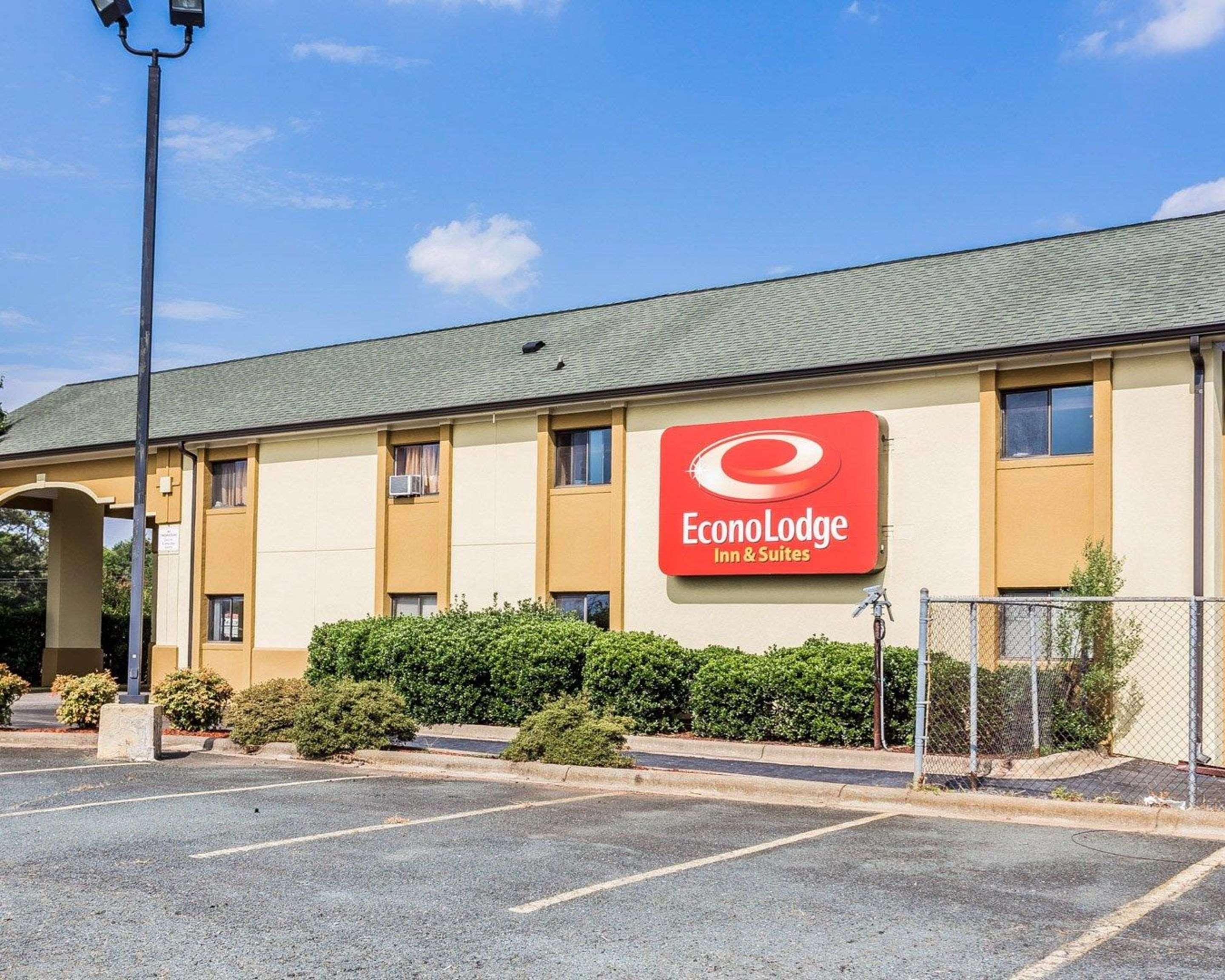 Econo Lodge Inn & Suites Matthews - Charlotte Exterior photo